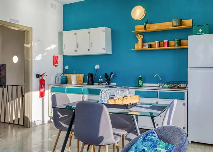 Unique Xemxija Bay 2bedroom, 5m To Sea *