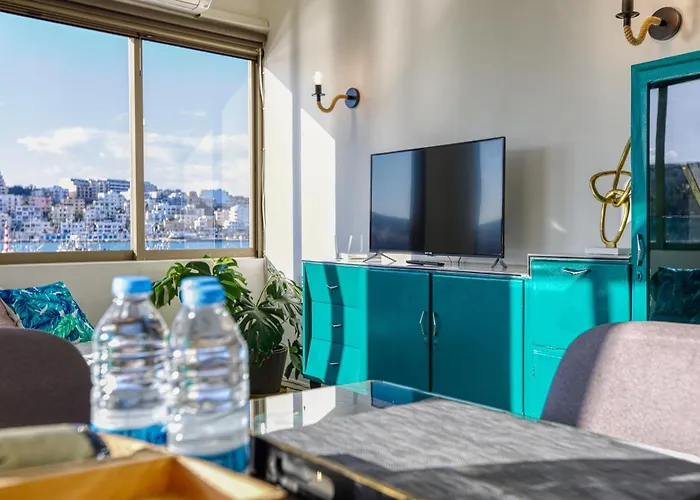 Unique Xemxija Bay 2bedroom, 5m To Sea Apartament St Paul's Bay