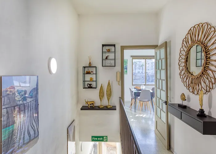 Unique Xemxija Bay 2bedroom, 5m To Sea St Paul's Bay