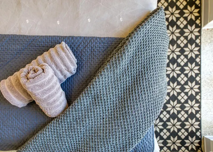 Unique Xemxija Bay 2bedroom, 5m To Sea *