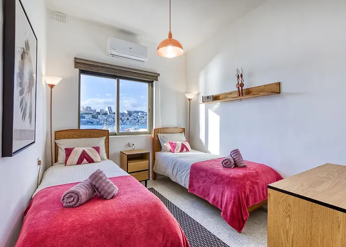 Unique Xemxija Bay 2bedroom, 5m To Sea Διαμέρισμα Σεντ Πόλς Μπέι